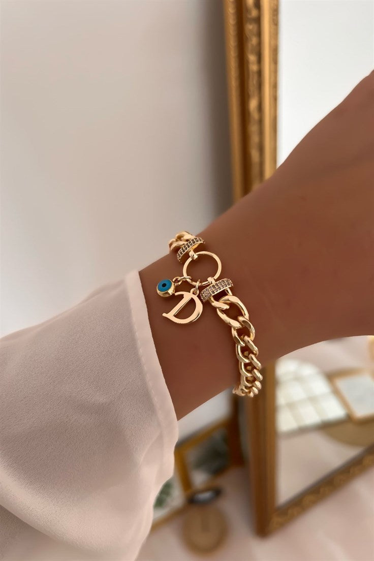 Armband mit Buchstabe D